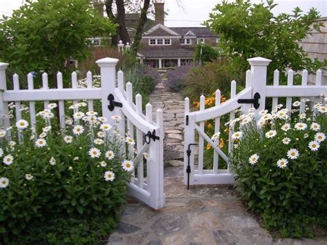 farm house fence metal flowers|modern farmhouse fence designs.